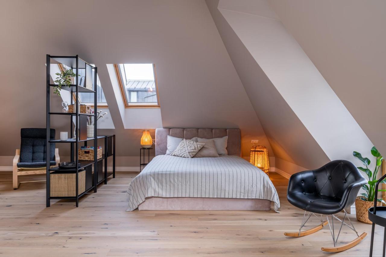Cozy Spacious Loft! Great For Longer Stays! Apartament